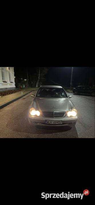 Mercedes c klasa 4/5 sprzedam
