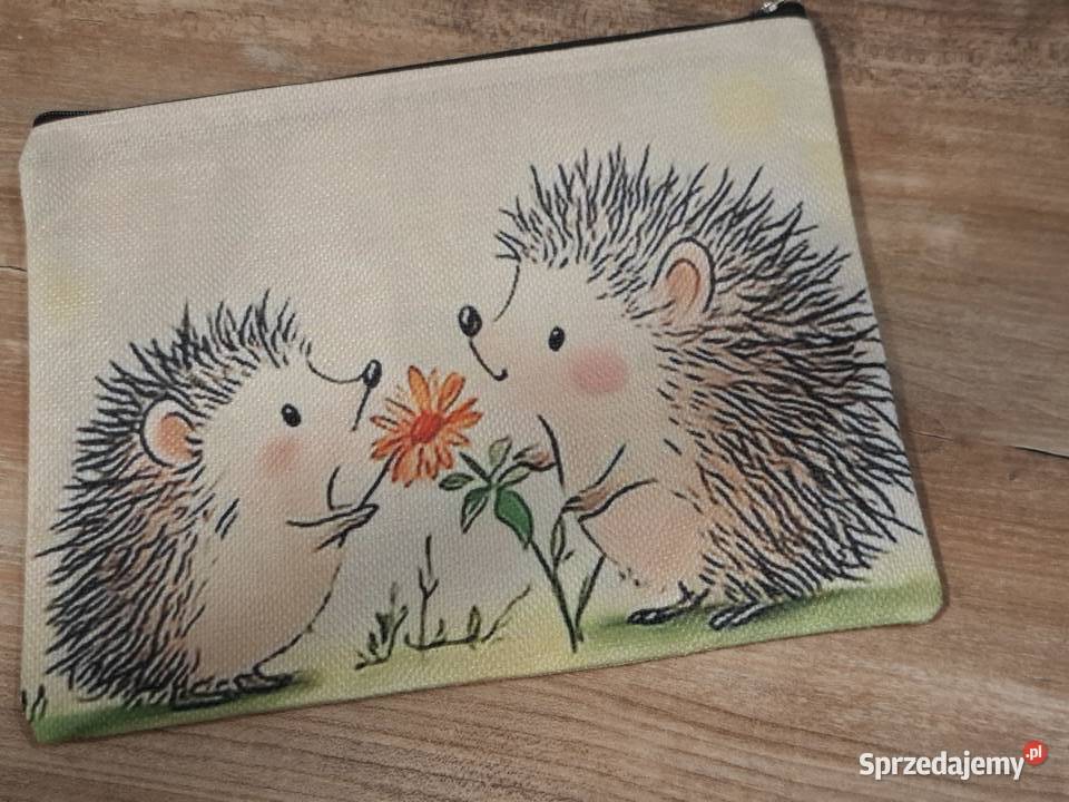 Kosmetyczka saszetka piórnikurocze jeże