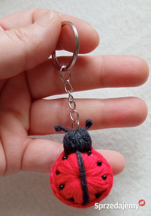 Biedronka wykonana na szydełku brelok łódzkie