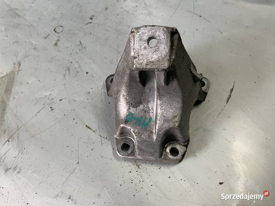 Łapa mocowanie silnika 8E0199308J Audi VW 25tdi Jelcz-Laskowice
