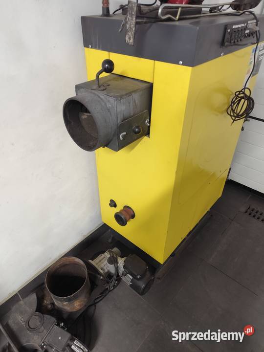 Kocioł na ekogroszek Krzaczek skp17 4 klasa