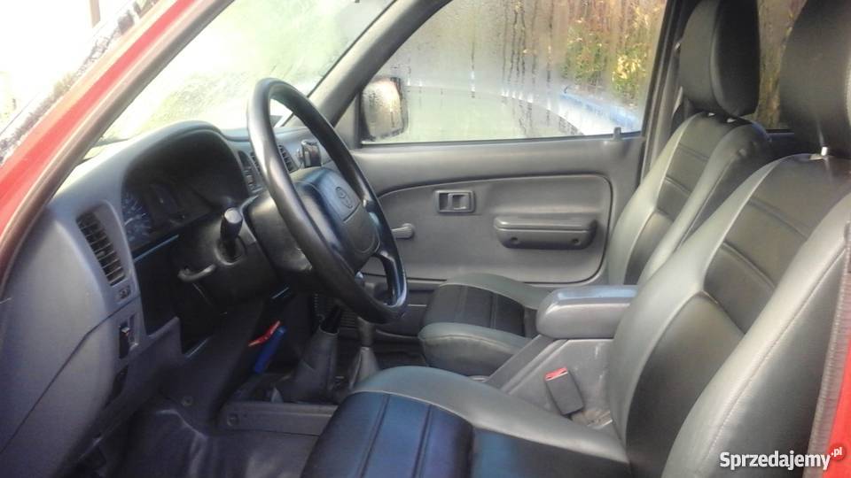Toyota hilux 4x4 24 td 2001r Biskupiec-Kolonia Druga