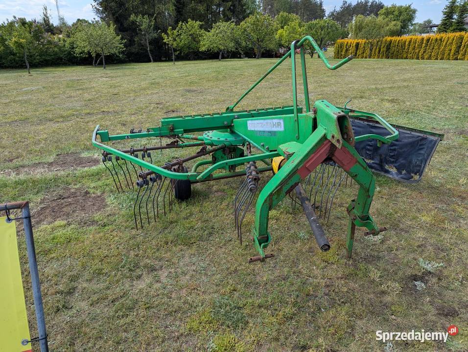 Zgrabiarka karuzelowa Deutz Fahr KS 233 DN Stężyca