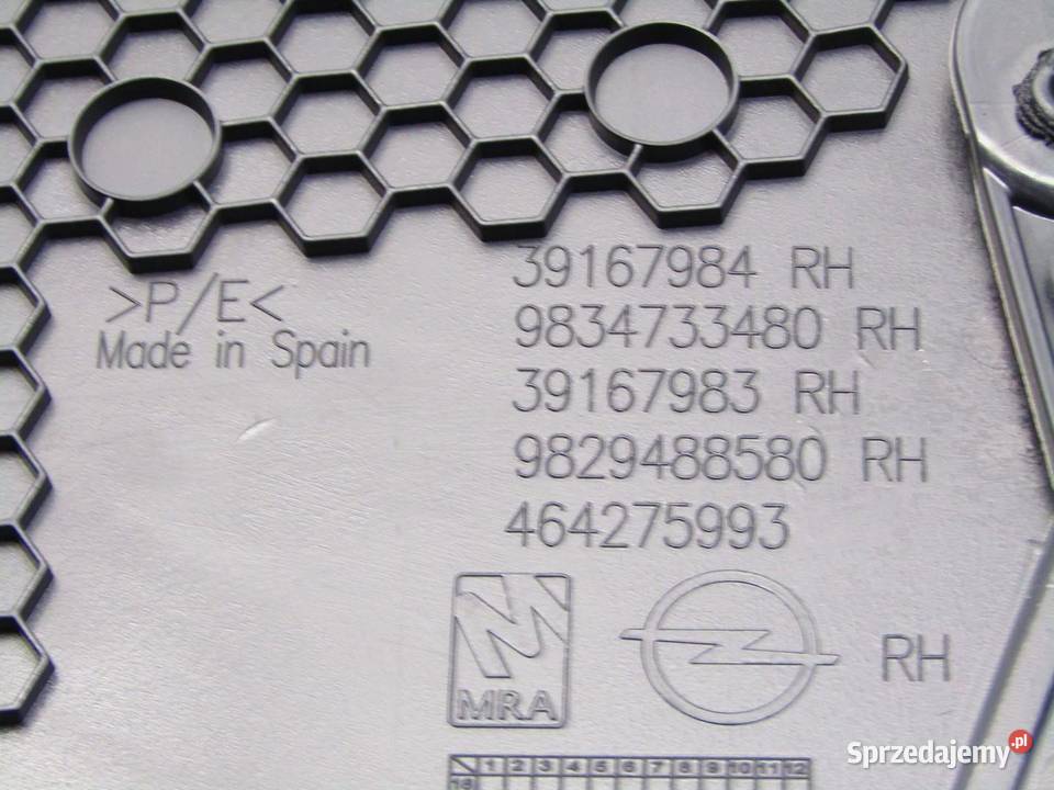 BOCZEK TAPICERKA PRAWY TYŁ TYLNY OPEL CORSA F