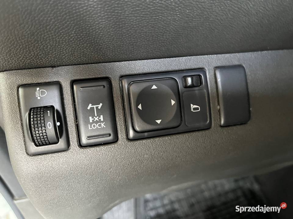 Nissan Navara pierwszy właściciel 75 hak Ciechlin