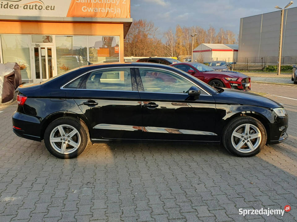 Audi A3 Bezwypadkowy STronicNowy Rozrząd Roczna czarny Suchy Las