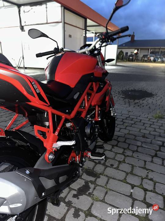 Benneli BN125 2020r kupiony w polskim salonie Benelli Pruszcz Gdański sprzedam