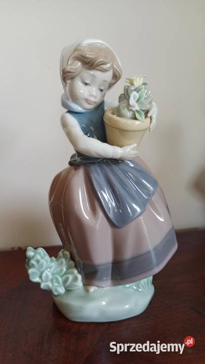 Figurka dziewczynki z doniczką Lladro Projekt Gdańsk