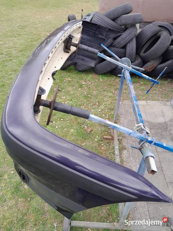 BMW E36 compact Zderzak tylny osobowe Tomaszów Mazowiecki