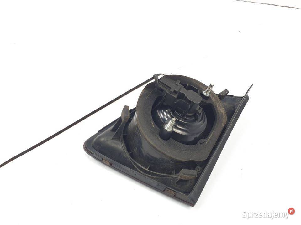 LAMPA W KLAPE LEWA VOLKSWAGEN GOLF PLUS EU Lipno