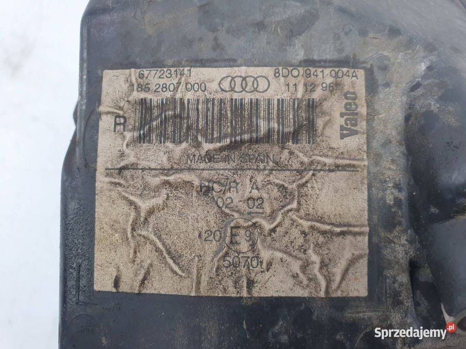LAMPA PRAWA PRZÓD AUDI A4 B5 8D0941004A osobowe Pozostałe kujawsko-pomorskie Lipno