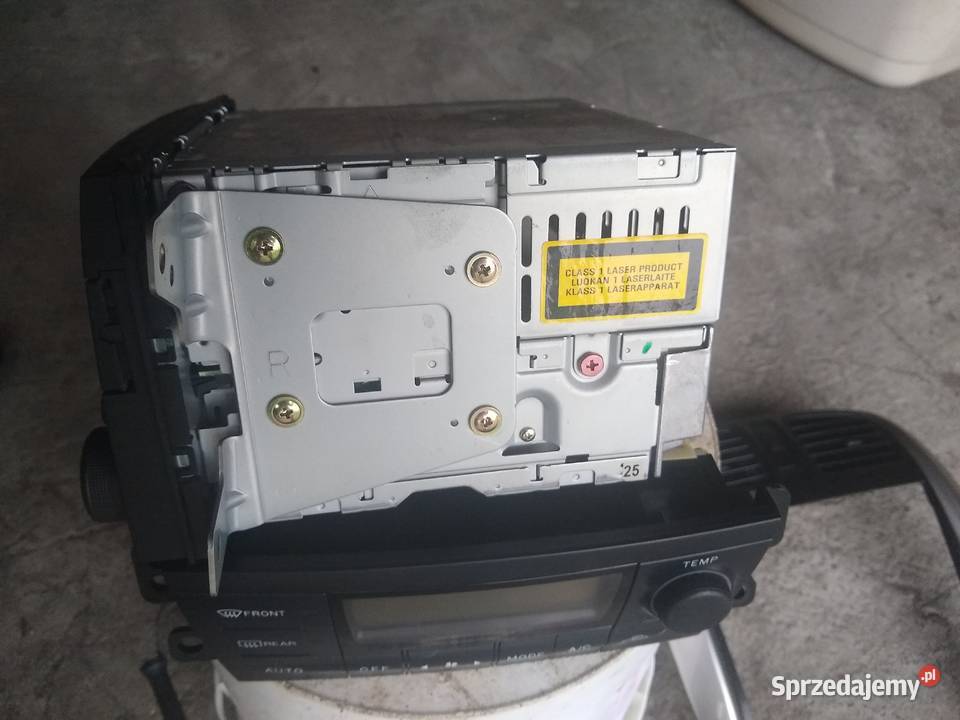 Sprzedam radio Mazda Premacy