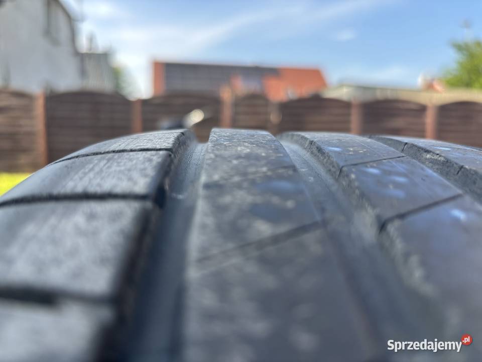 Opony Bridgestone 2155517 Samochodowe sprzedam
