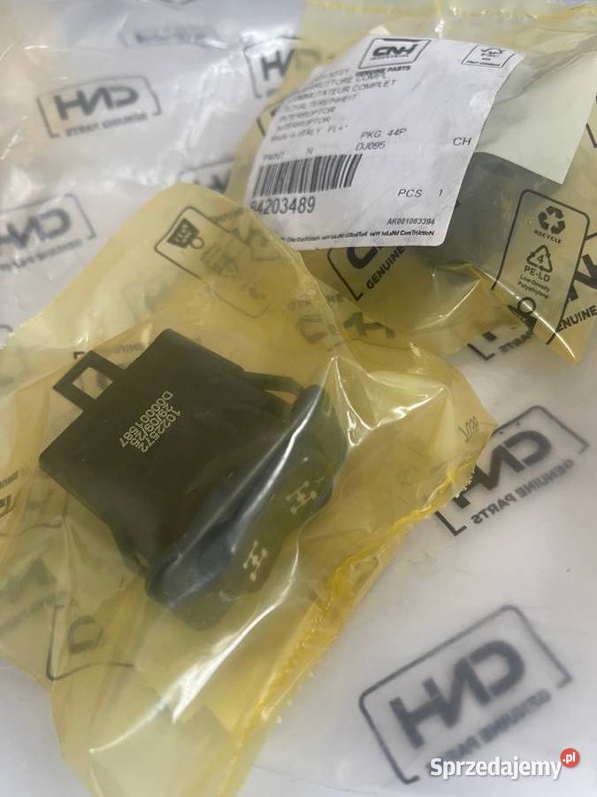 84203489 Przełącznik napędu Maxxum T6 T6000 sprzedam