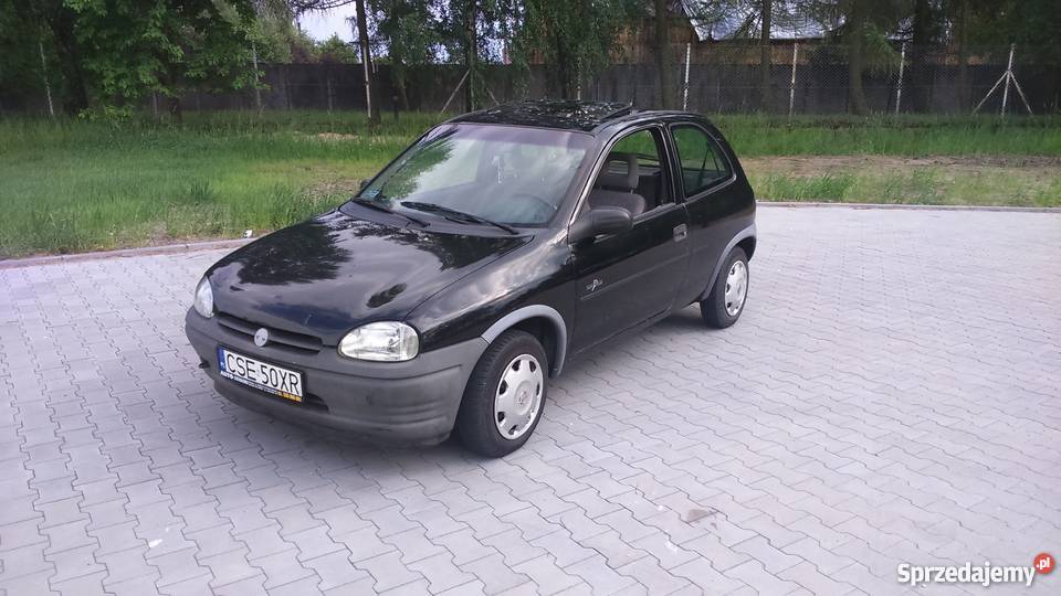 Opel Corsa B 14B 60 95r sprzedaż zamiana Golf nieuszkodzony kujawsko-pomorskie Sępólno Krajeńskie