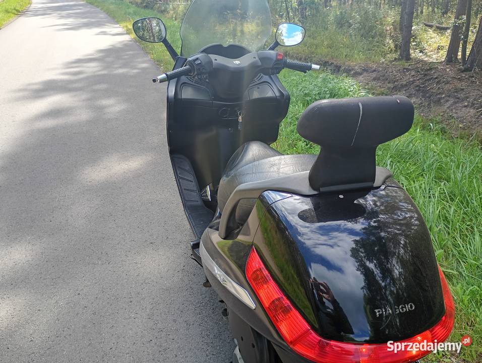 Piaggiox8125KatB skuter Kamień