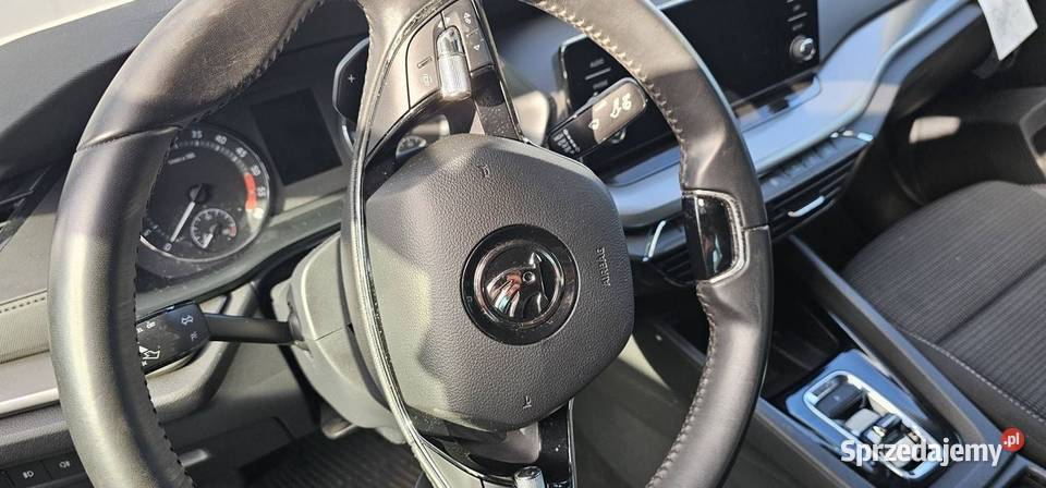 DESKA KOKPIT SKODA OCTAVIA IV AIRBAG KONSOLA Lipno
