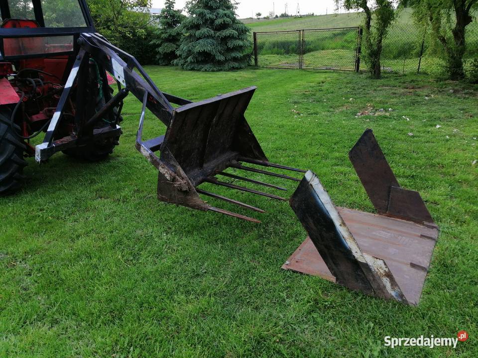 Ładowacz na tył ciągnika Dłutów