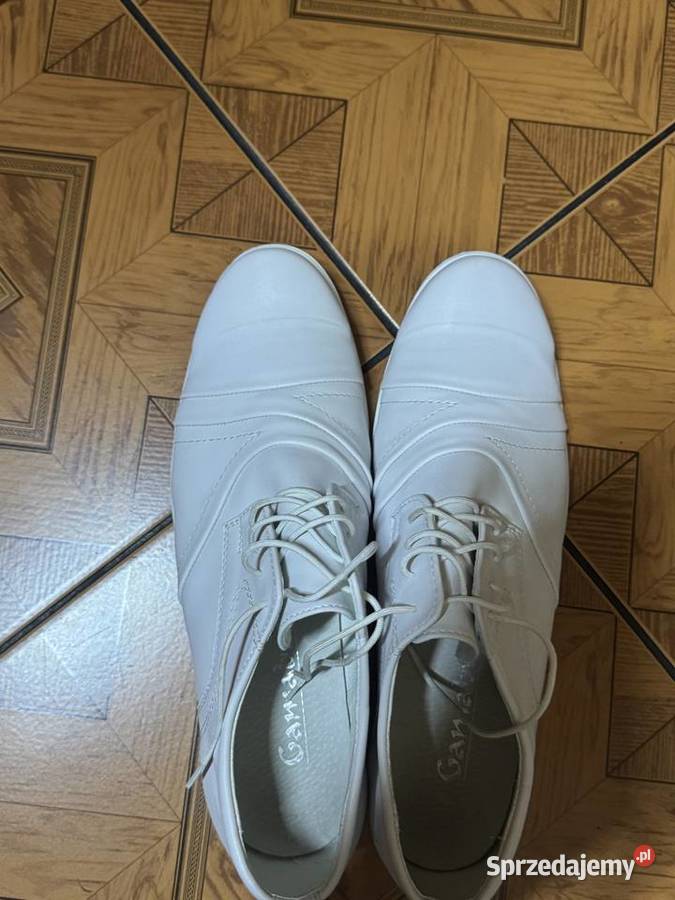 Sprzedam buty komunijne sprzedam