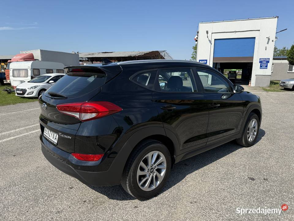 Hyundai Tucson 16 BENZYNA Klimatronik Nawigacja światła przeciwmgielne sprzedam
