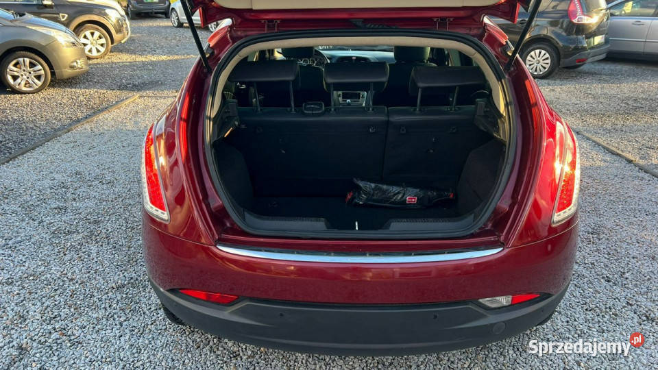 Lancia Delta AutomatPanoramaJTDPiękny kolor Delta sprzedam