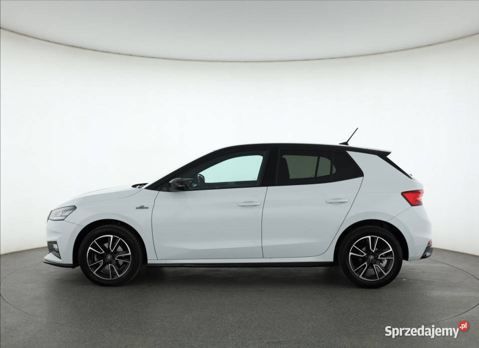 Skoda Fabia 10 TSI asystent pasa ruchu