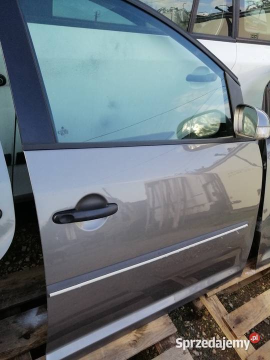 Volkswagen Touran Lift 20062010r drzwi kompletne Rok produkcji 2007