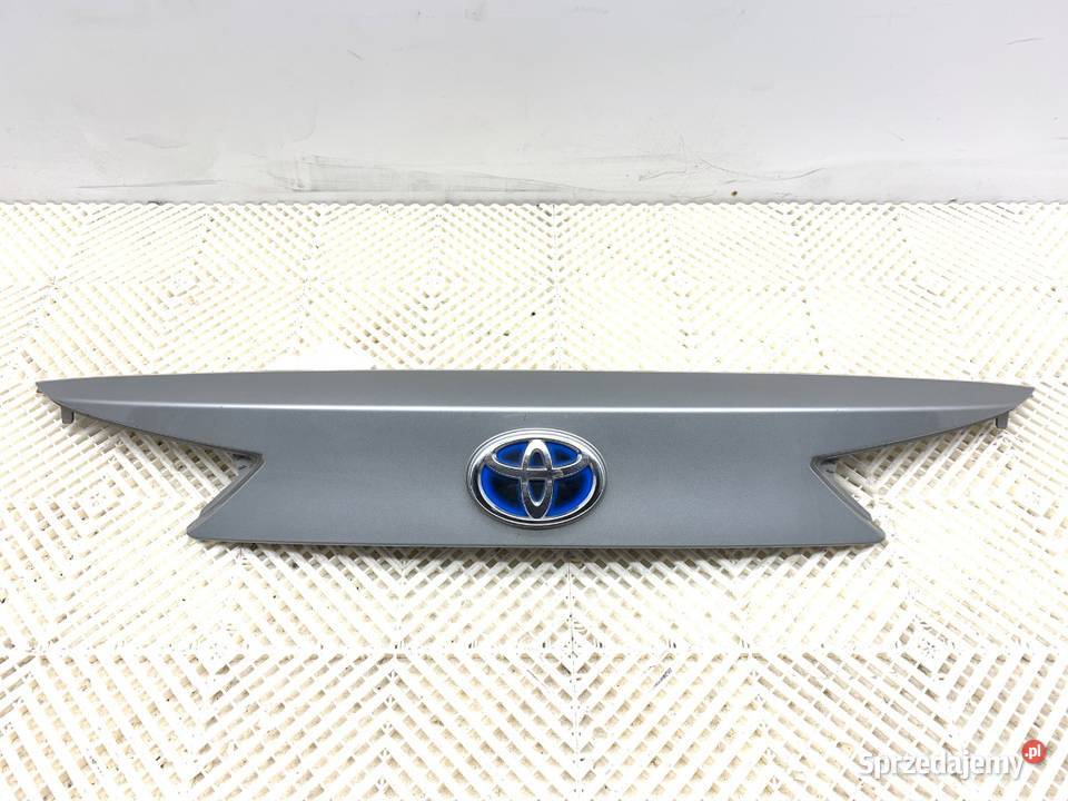 LISTWA KLAPY TYŁ TOYOTA AURIS II Kombi 1318 osobowe Listwy i nakładki