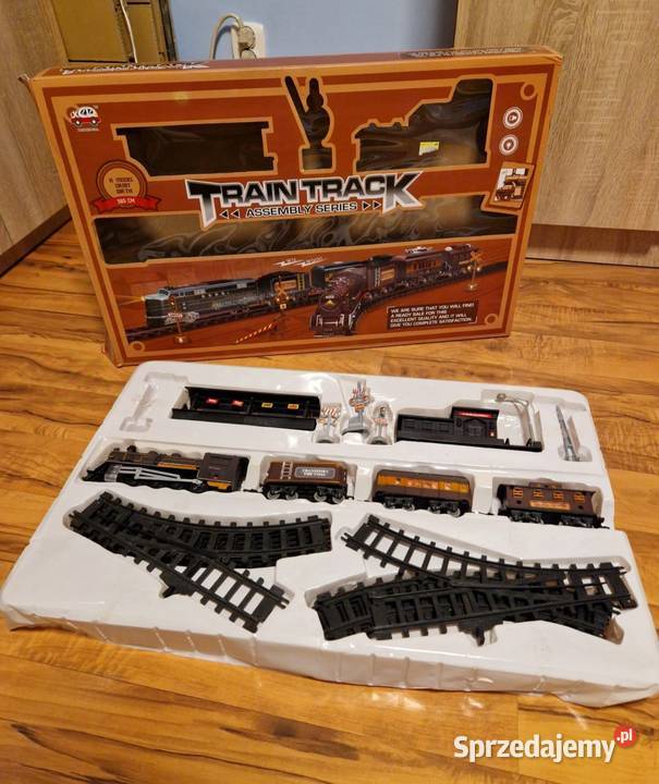 Kolejka na baterie z torami TrainTrack obwód 385 CE  Kraków sprzedam
