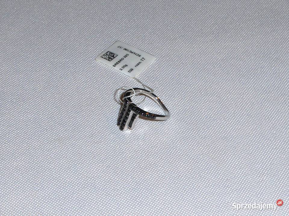 Srebrny pierścionek WKruk Spinele Czarne