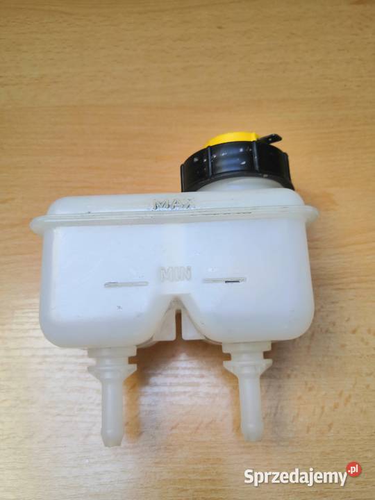 Polski fiat 126p zbiorniczek płynu hamulcowego