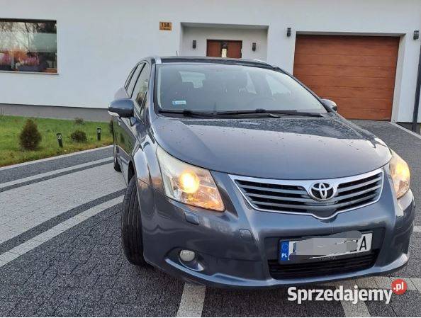 Toyota Avensis Toyota Avensis T27 BENZYNA Jelenia Góra sprzedam