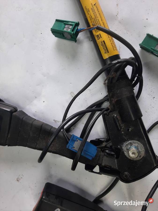 Opel Astra H Zafira B prawy napinacz pasa Motoryzacja Ksawerów