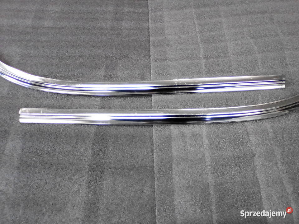 Mercedes W108109 Listwa tylnej szyby dolna Bukownica