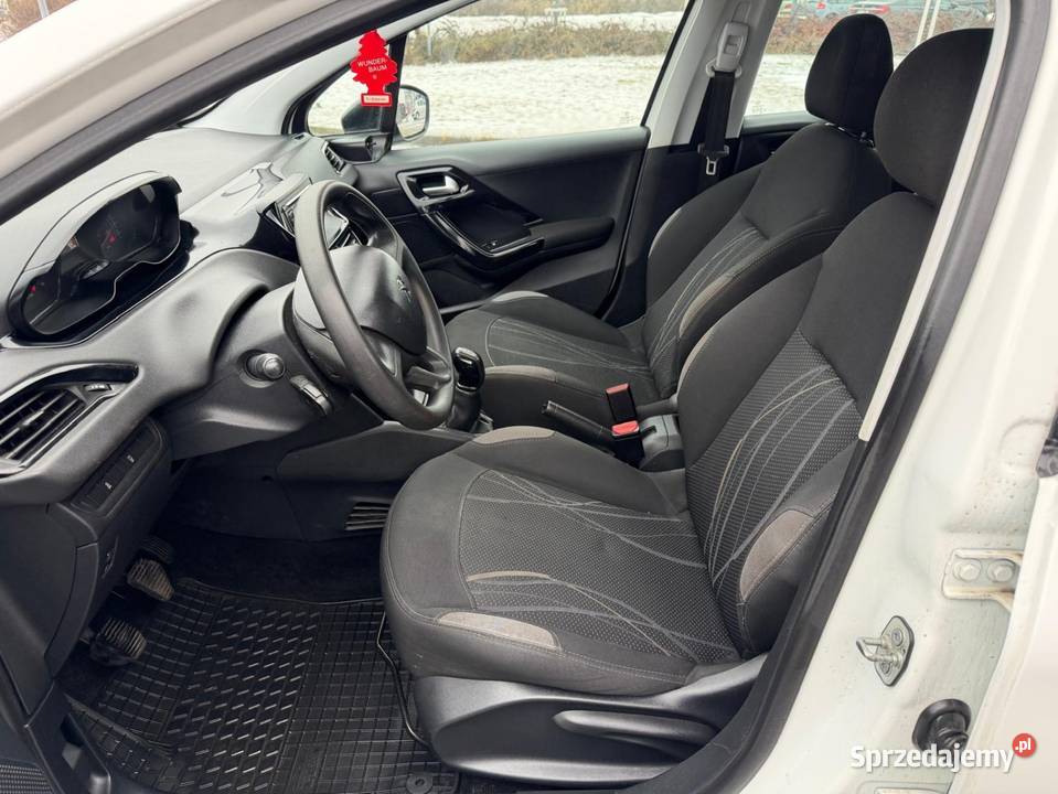Peugeot 208 14 HDI 5d Salon ZAMIANA
