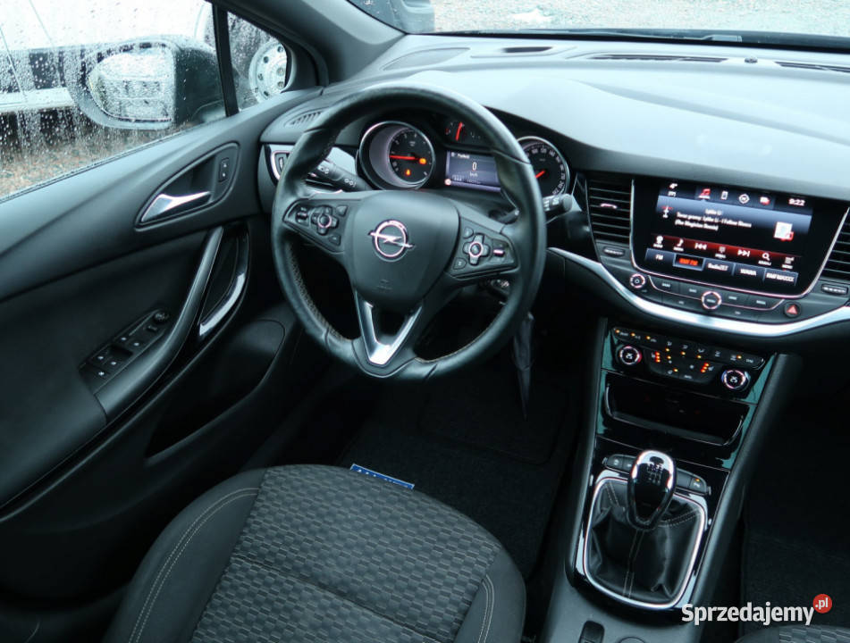 Opel Astra 14 T Rok produkcji 2016 Astra Katowice