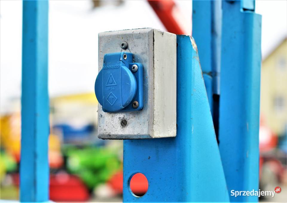 Podnośnik nożycowy GENIE GS 3246 202 Rok produkcji 2008 Jasło