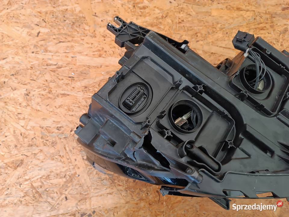 LAMPA LEWY PRZÓD REFLEKTOR XENON 7N1941033D