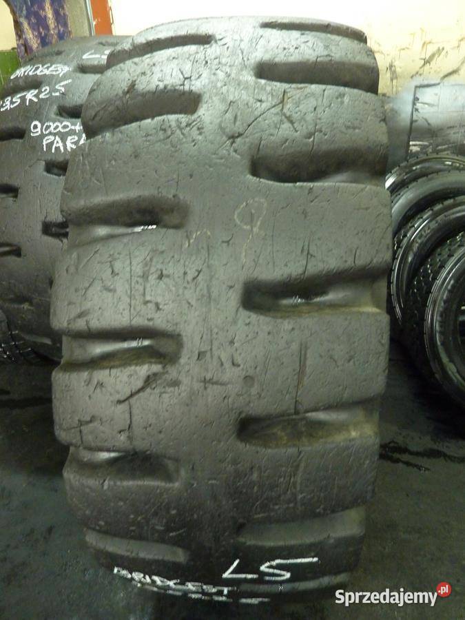 2x Opona używana przemysłowa 235R25 BRIDGESTONE Zaścianki