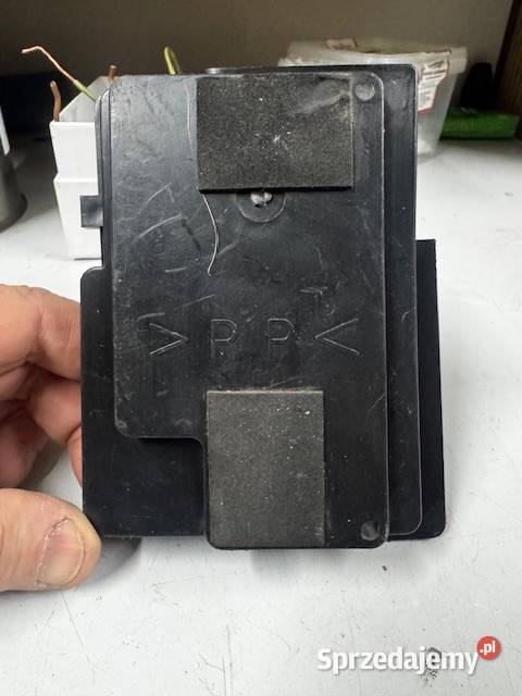 Podstawka pod akumulator Yamaha FKR 1300 Pozostałe Pustków-Osiedle