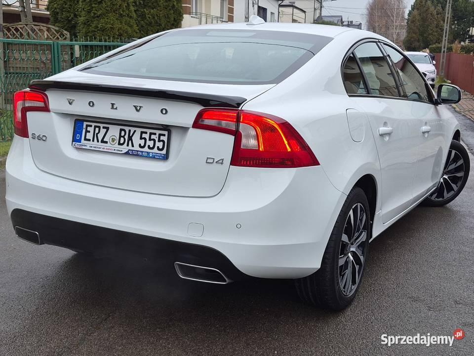 Volvo S60 20 d4 190Automatładny stan światła przeciwmgielne S60 Ostrowiec Świętokrzyski