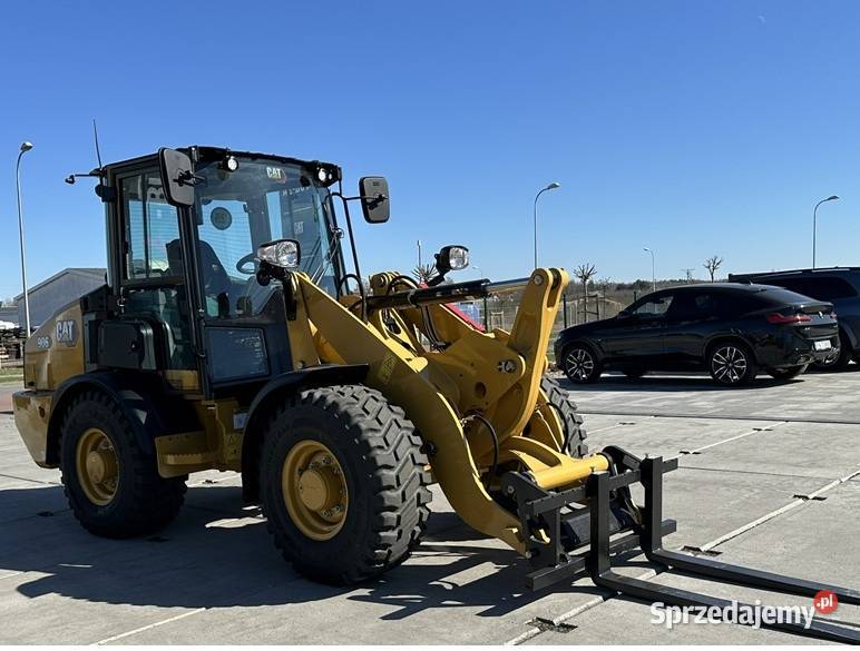 ŁADOWARKA KOŁOWA CATERPILLAR 906