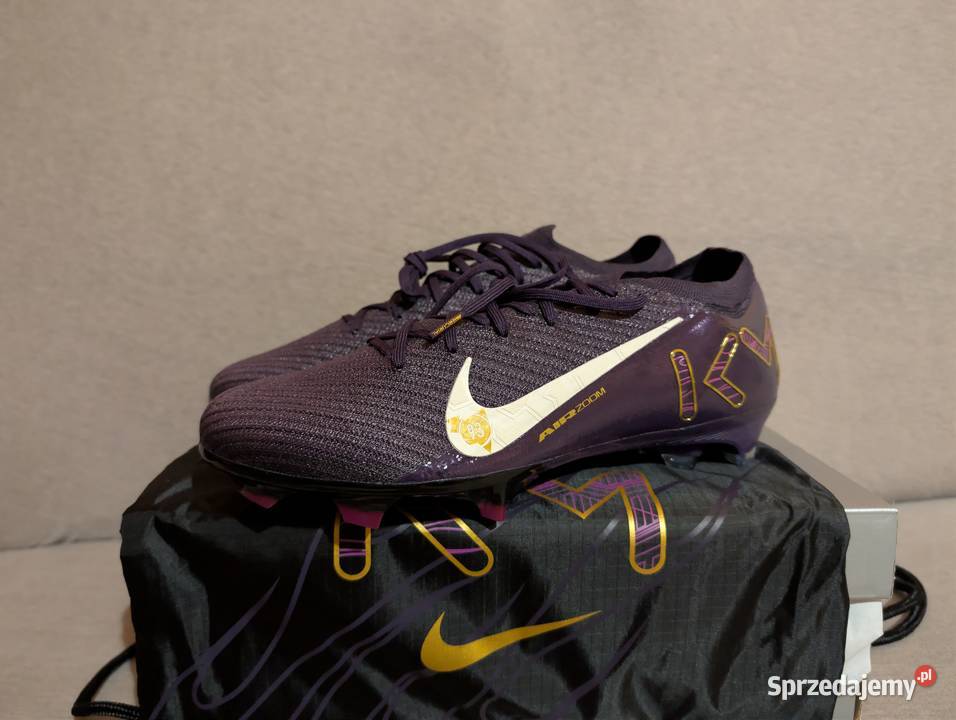 Kolekcja ponad 100 par butów do dalszej inna opolskie Paczków