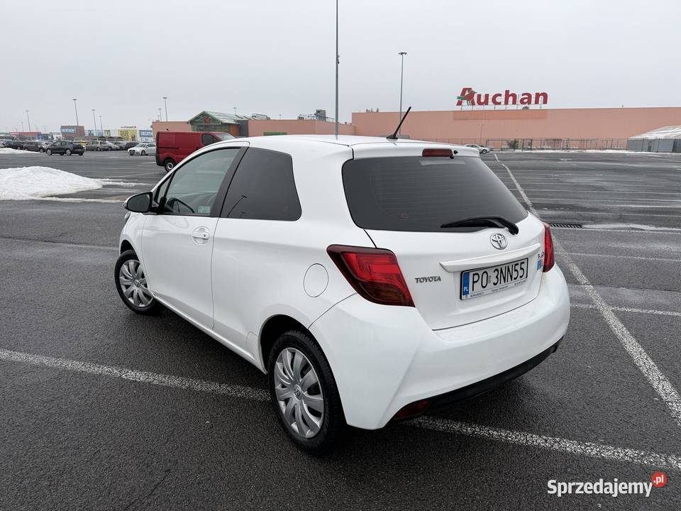 Toyota Yaris VAN 10 69 2015 Salon FV23 Poznań sprzedam