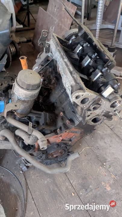 Słupek Audi A4 19 tdi Ostojów sprzedam