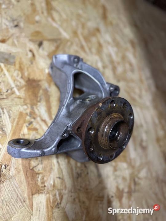 Volkswagen OE 5Q0407258A zwrotnica prawa Q3 osobowe Mirsk sprzedam