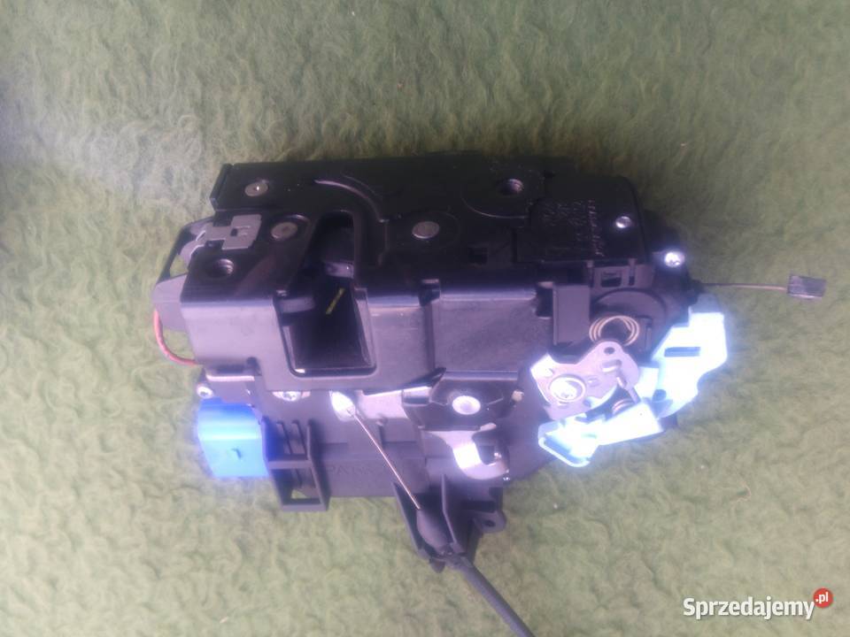 Skoda OCTAVIA 2 II zamek drzwi 3D1837015AB lewy