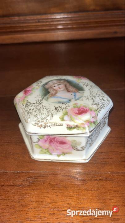 Puzderko Dresden Z Portretem i różami Gdańsk