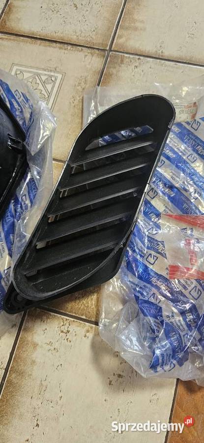 OryginałNoweWloty powietrza Fiat 126p ST osłony Barlinek