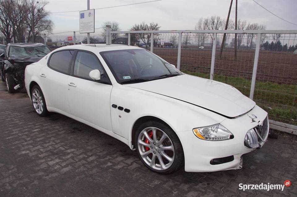 FOTELE KANAPY MASERATI QUATTROPORTE LIFT BOCZKI Lipno